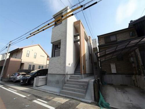 愛知県名古屋市昭和区菊園町２丁目 2階建