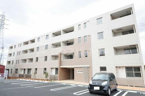 ラフレシールＩＩ 4階建