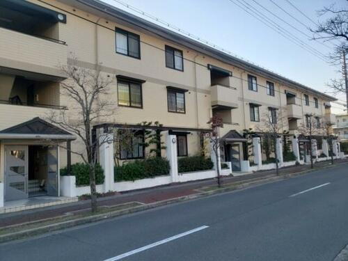 兵庫県伊丹市荻野７丁目 賃貸アパート