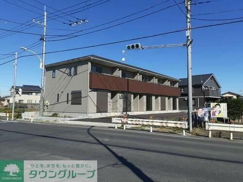 埼玉県吉川市会野谷２丁目 テラスハウス