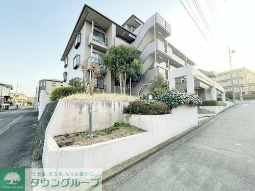 リーヴェルグランデ横浜戸塚 4階建
