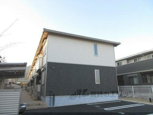 滋賀県大津市下阪本５丁目 築3年2ヶ月 2階建