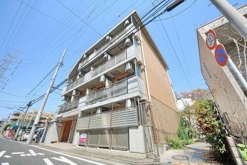 神奈川県横浜市港北区日吉３丁目 4階建