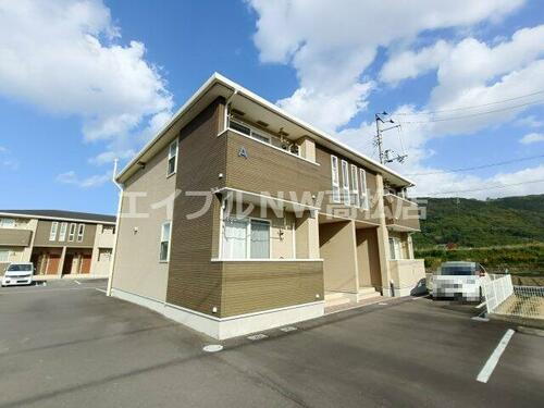 香川県高松市鶴市町 賃貸アパート