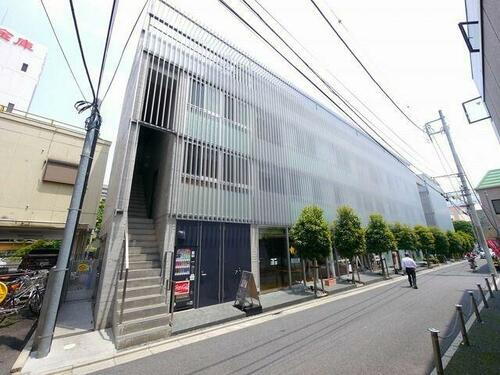 埼玉県さいたま市浦和区仲町１丁目 5階建