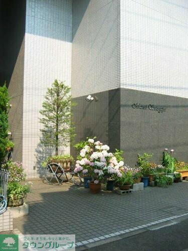 東京都世田谷区南烏山４丁目 5階建