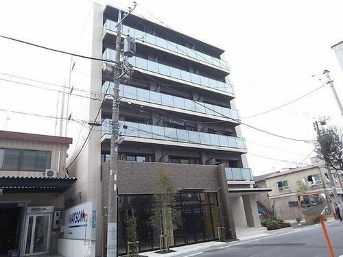 東京都荒川区南千住６丁目 6階建