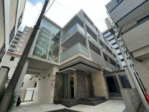 東京都千代田区四番町 地上4階地下1階建