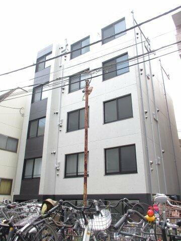 プレミアム梅島駅前 地上4階地下1階建