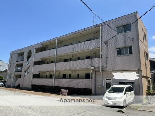 富山県富山市大町 3階建