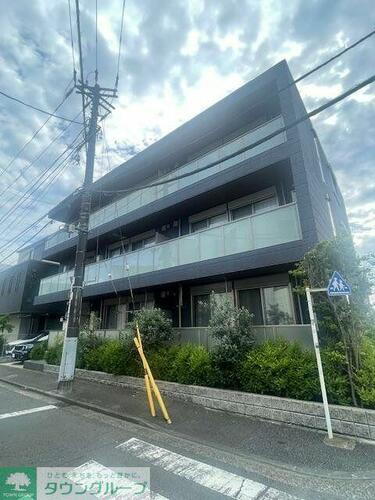 神奈川県横浜市港北区綱島西３丁目 3階建