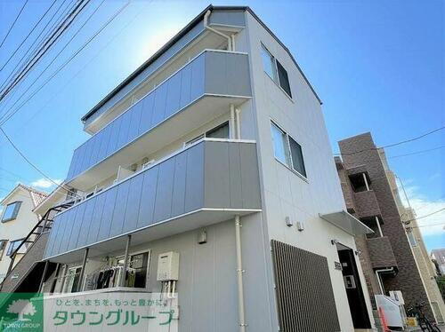 東京都板橋区宮本町 3階建