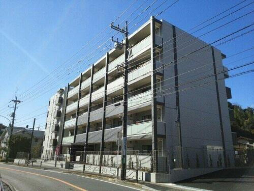 神奈川県川崎市麻生区王禅寺西６丁目 5階建