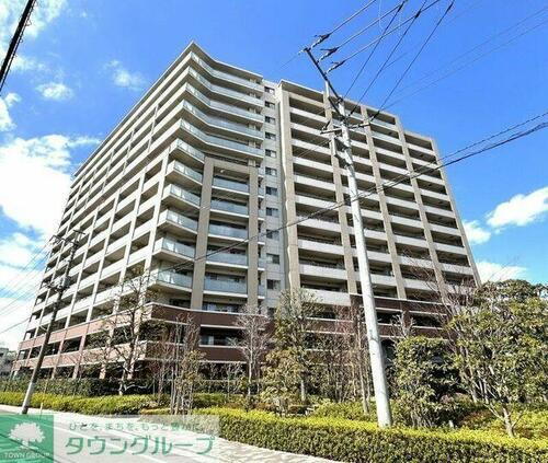 埼玉県さいたま市浦和区常盤８丁目 14階建