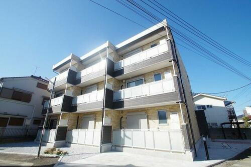 神奈川県川崎市多摩区菅５丁目 3階建 築10年6ヶ月