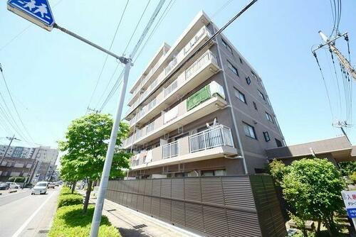 埼玉県川口市東川口３丁目 6階建