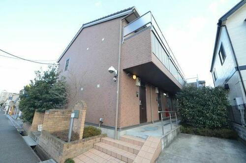 東京都八王子市散田町３丁目 2階建