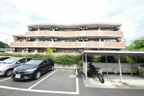 東京都八王子市兵衛２丁目 3階建