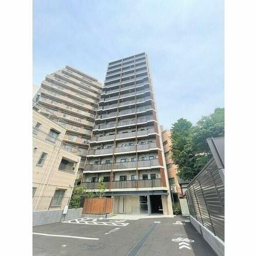 東京都中野区本町４丁目 15階建