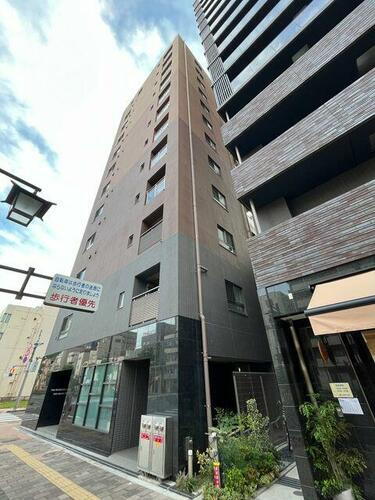 東京都台東区竜泉２丁目 12階建