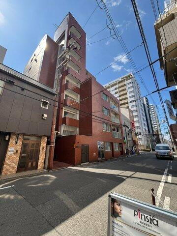 アルタス北堀江 8階建