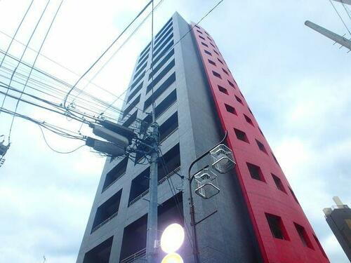 東京都渋谷区富ヶ谷２丁目 13階建