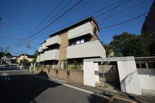 埼玉県川越市中原町１丁目 3階建