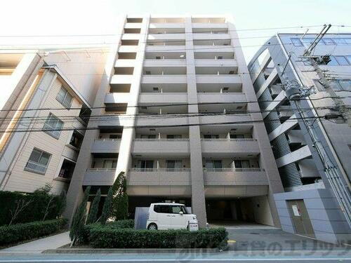 パストラーレ江坂 10階建