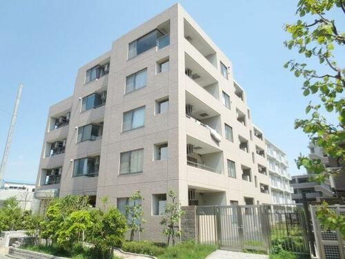 ソシア千歳烏山 5階建