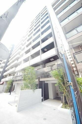 Ｃｒａｎｅ　Ｃｏｕｒｔ　Ｔｓｕｒｕｍｉ 11階建