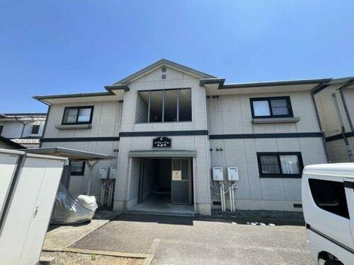 バリュージュ本新町Ｃ棟 2階建