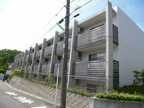 神奈川県川崎市麻生区千代ケ丘４丁目 3階建