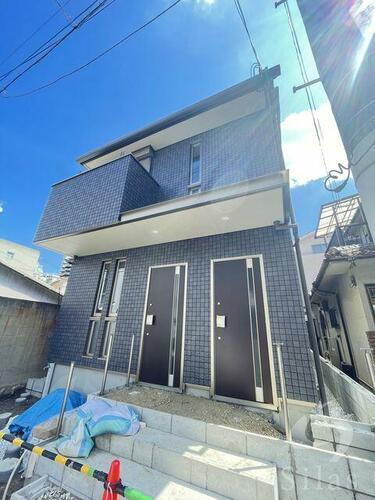 大阪府堺市堺区中之町東２丁 築3年3ヶ月 2階建