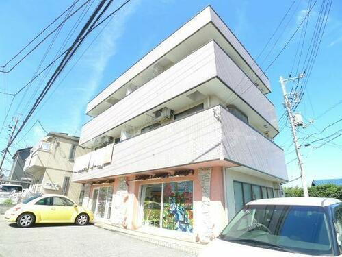 アバンダントヴィレヂ 3階建
