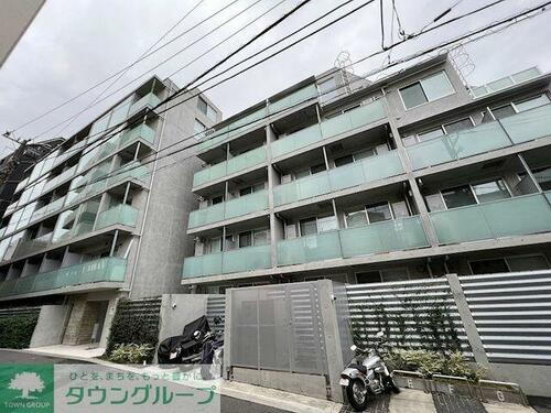 東京都渋谷区恵比寿２丁目 6階建