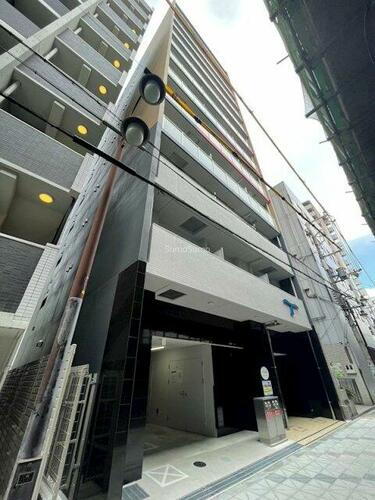 大阪府大阪市浪速区日本橋東１丁目 13階建