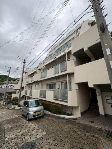 兵庫県神戸市長田区丸山町４丁目 7階建