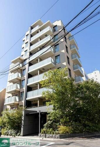 東京都港区東麻布３丁目 9階建
