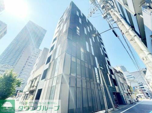 東京都港区西新橋２丁目 10階建