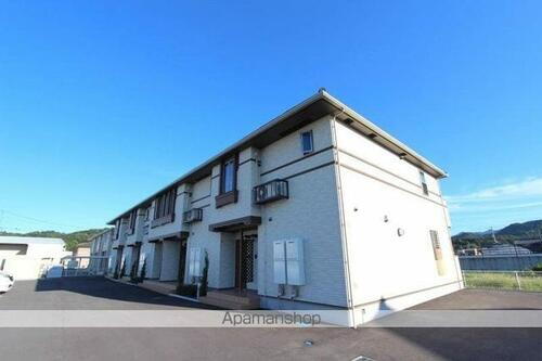 香川県東かがわ市川東 賃貸アパート