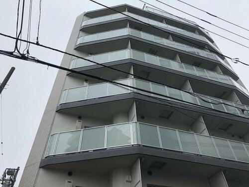 東京都江東区牡丹１丁目 8階建