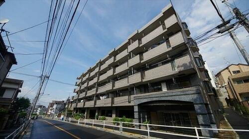 東京都板橋区赤塚４丁目 5階建