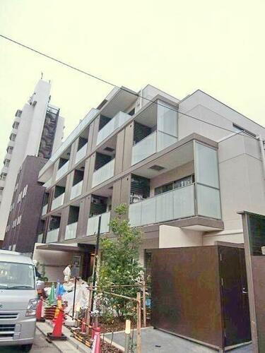 東京都渋谷区恵比寿西１丁目 5階建