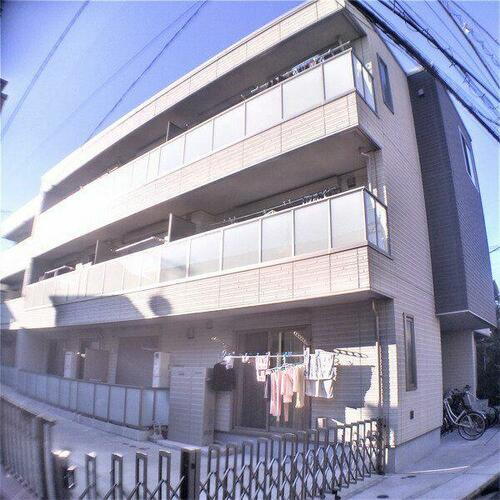 メゾンドベル 3階建