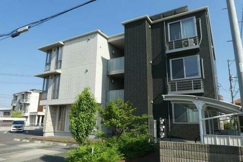 岡山県倉敷市笹沖 3階建 築11年9ヶ月