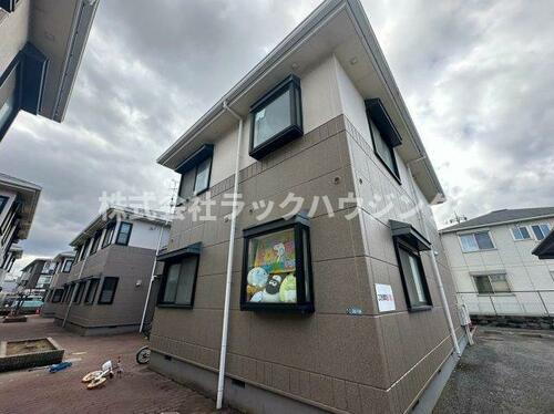 大阪府寝屋川市新家１丁目 築31年7ヶ月 2階建