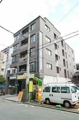 福岡県福岡市中央区白金１丁目 6階建