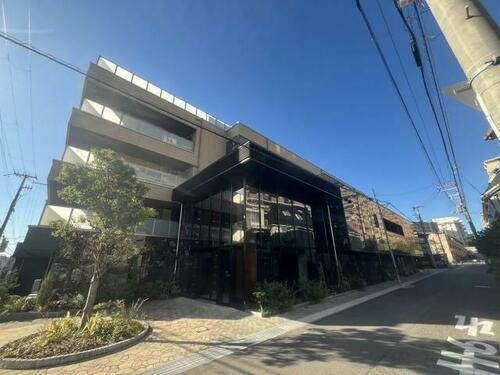 シー・クリサンス西岡本