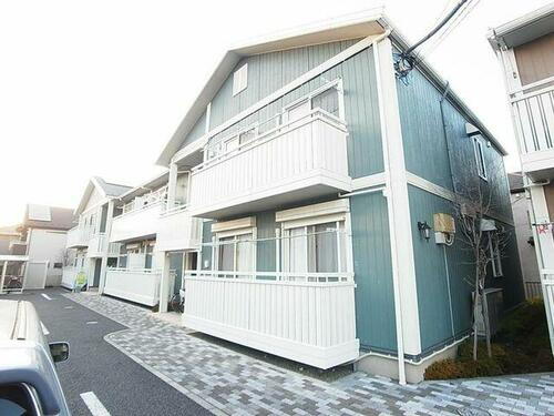 リビングタウン大金平Ａ 2階建