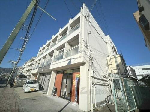 京都府長岡京市長岡２丁目 築52年12ヶ月 3階建